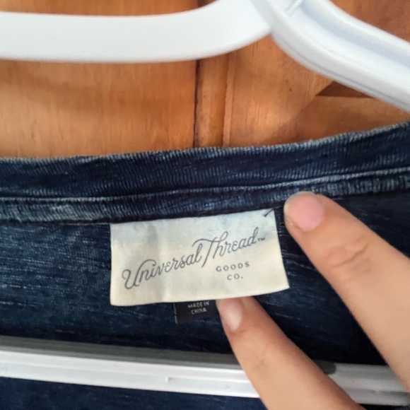 Universal Thread Ruffle Sleeve Top - Picture 2 of 2